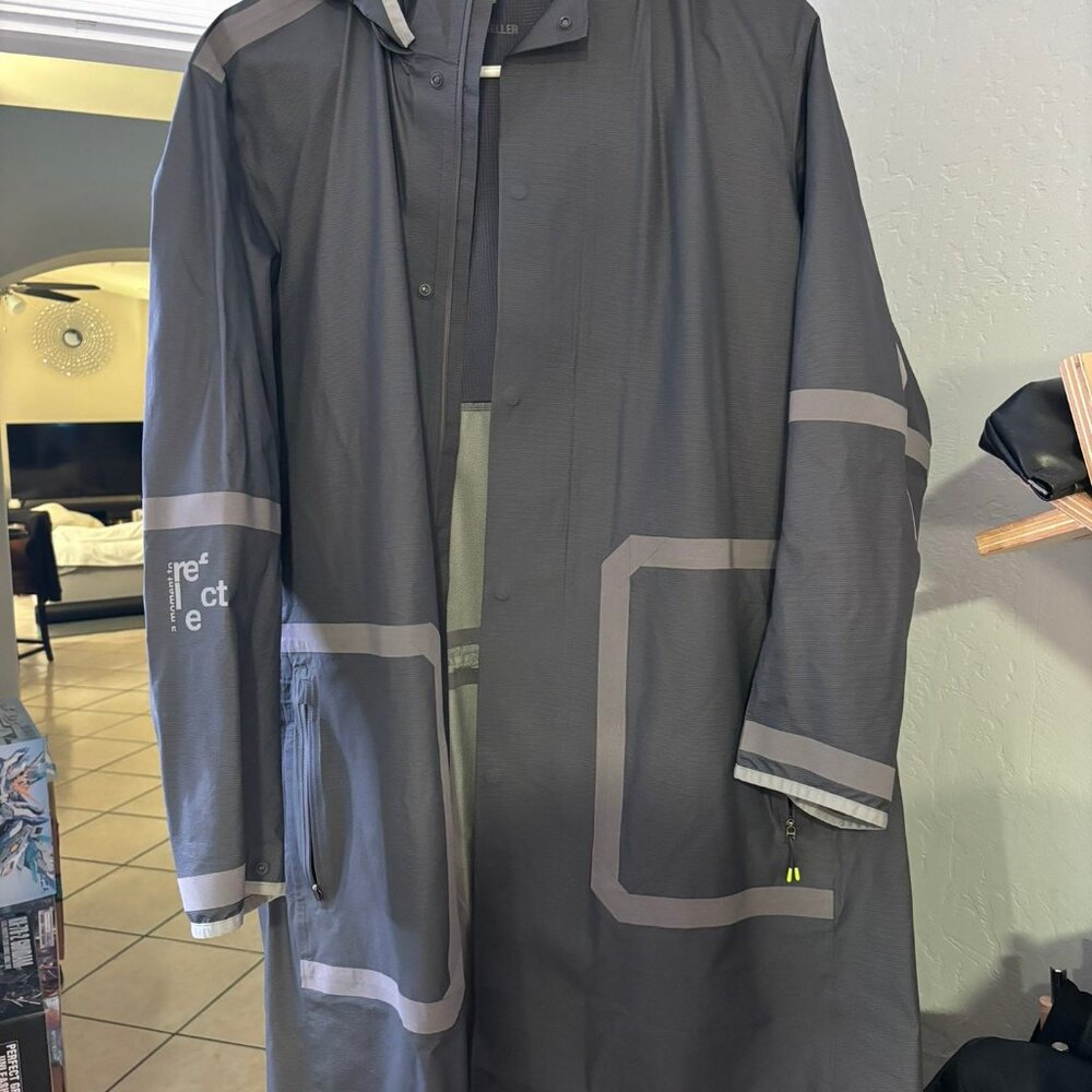 Lululemon - Parka Robert Geller X